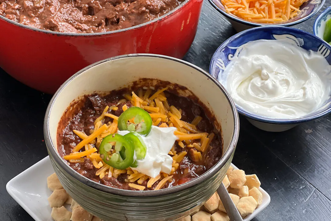 This Venison Chili Recipe Comes From a Chef and Hunter