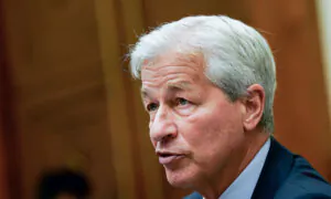 Jamie Dimon Cautions on US Interest-Rate Hike