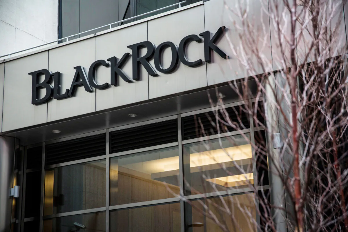 A sign hangs on the BlackRock offices in New York, on Jan. 16, 2014. (Andrew Burton/Getty Images)