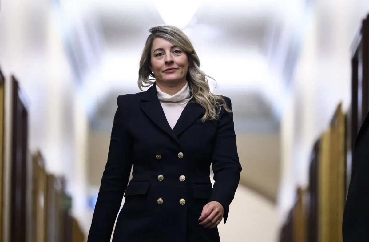 Minister of Foreign Affairs Melanie Joly returns to a Liberal Party caucus meeting in West Block on Parliament Hill, in Ottawa, on Jan. 8, 2025. (The Canadian Press/Justin Tang) 