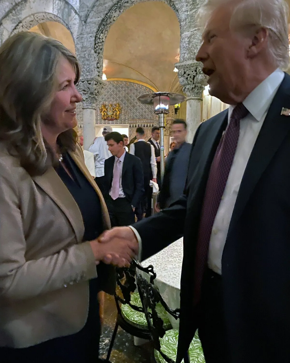 Alberta Premier Danielle Smith meets with U.S. President-elect Donald Trump at his Mar-a-Lago resort in Florida on Jan. 11, 2025. (Courtesy Office of the Premier)