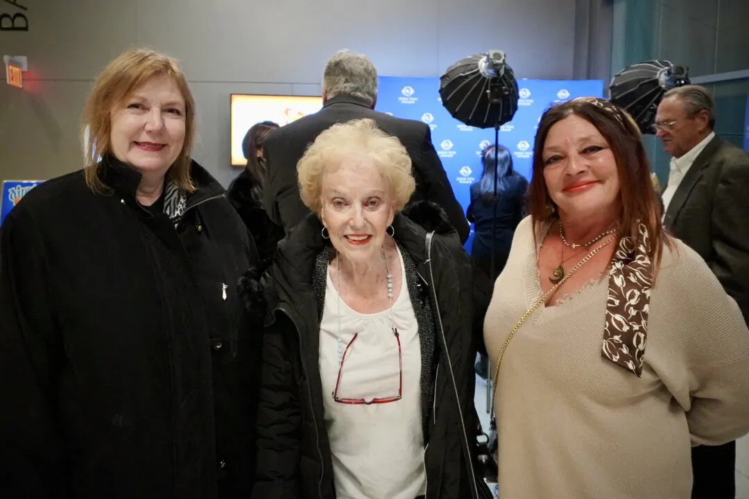 Glinda David (R), Amy Ransow (L), and Dorothy Middleton enjoyed Shen Yun's evening performance at the Baton Rouge River Center Theatre on Jan. 11, 2025. (Sonia Wu/The Epoch Times)