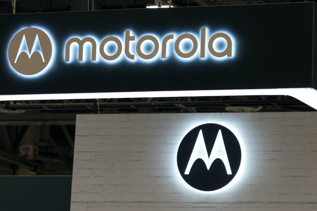 Chinese Company Hytera Pleads Guilty to Stealing Motorola Technology