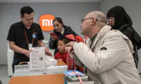 Apple, Samsung Smartphone Shipments Fall Amid Competition With Chinese Makers