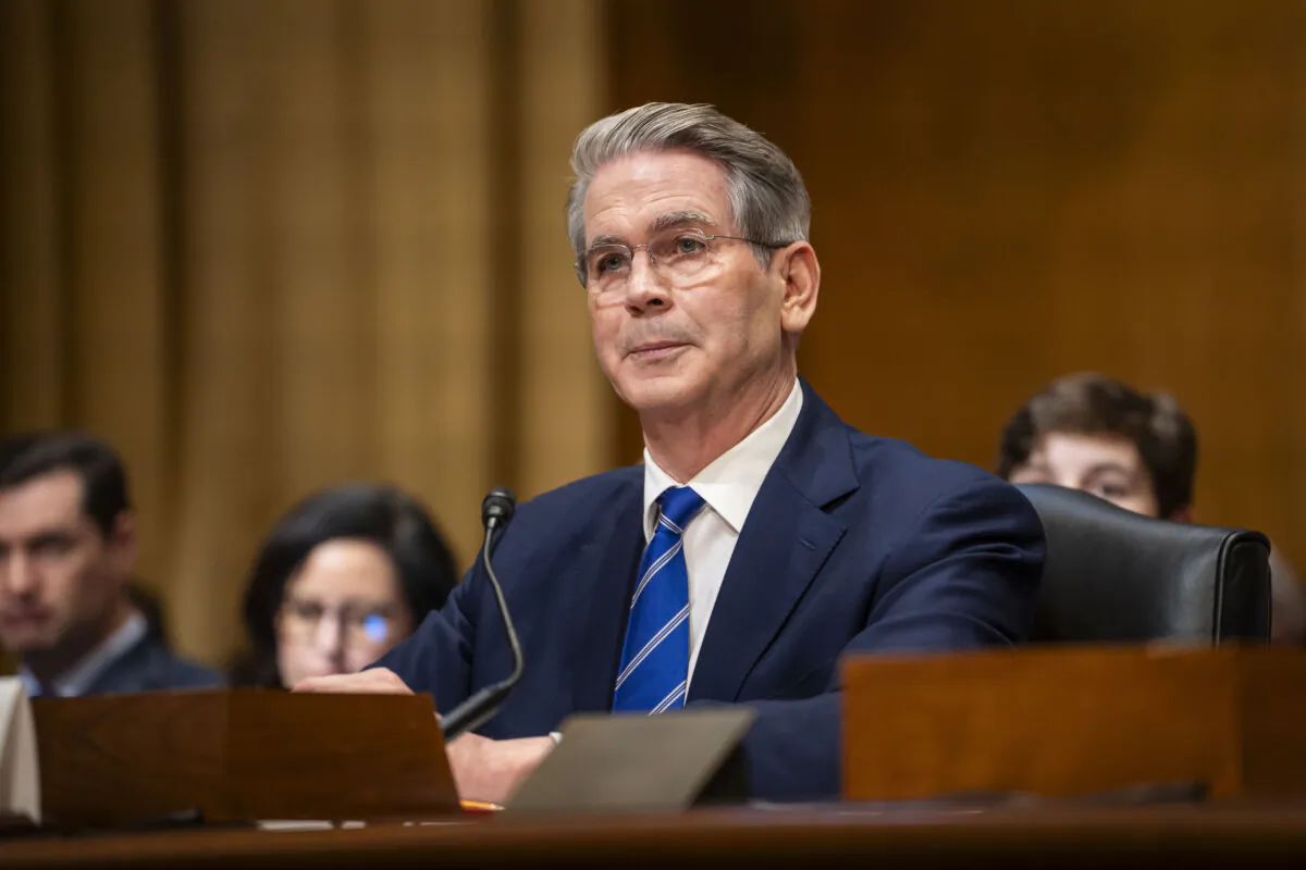 Treasury Secretary nominee Scott Bessent testifies before the Senate Committee on Finance in Washington on Jan. 16, 2025. (Madalina Vasiliu/The Epoch Times)