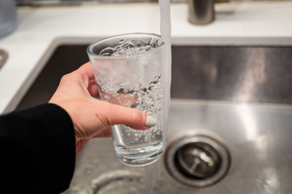 Florida City Bans Fluoride in Water	