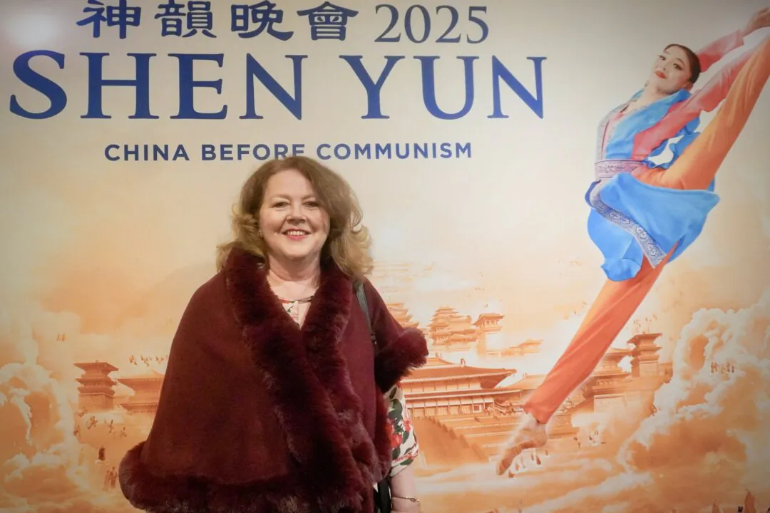 Martina Ponsonby enjoyed Shen Yun at the Palace Theatre in Manchester, UK, on Jan/ 16, 2025. (Mary Man/The Epoch Times)