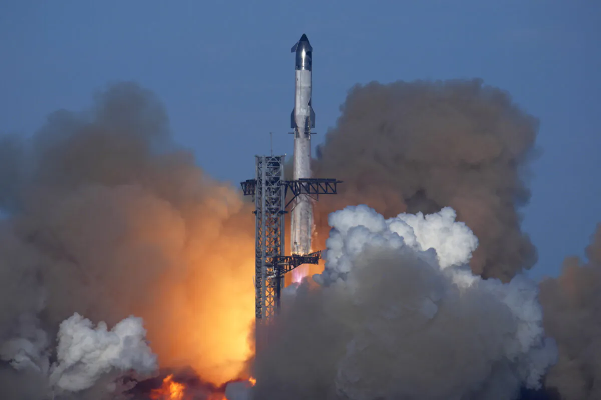 SpaceX's mega rocket Starship launches for a test flight from Starbase in Boca Chica, Texas, on Jan. 16, 2025. (Eric Gay/AP Photo)