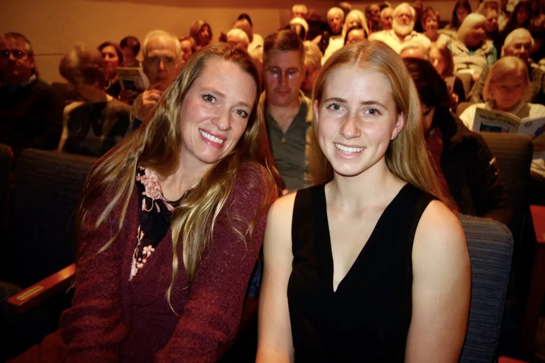 Jill Pusterla and her daughter Lia enjoyed Shen Yun at the Harris Center in Folsom, California, on Jan. 15. 2025. (Lily Yu/The Epoch Times)