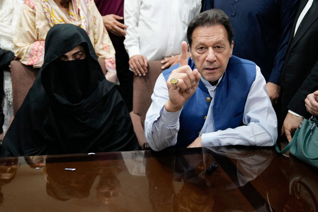 Ex-Pakistan Prime Minister Imran Khan and Wife Sentenced to Prison for Corruption
