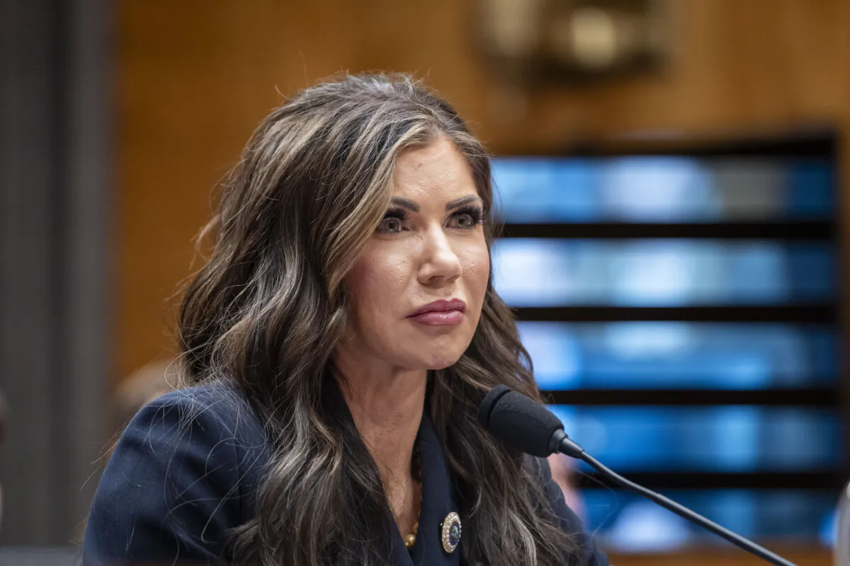 Homeland Security Secretary Kristi Noem testifies during her confirmation hearing in Washington on Jan. 17, 2025. (Madalina Vasiliu/The Epoch Times)