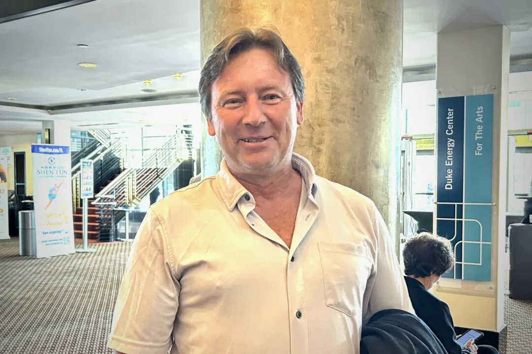 Andrei Atanassov enjoyed Shen Yun at the Duke Energy Center for the Arts in St. Petersburg, Florida, on Jan. 18, 2025. (Xinxin Teng/The Epoch Times)