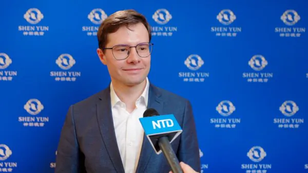 Audience in Poland Uplifted by Shen Yun’s Spiritual Journey