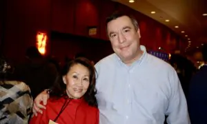 Shen Yun Is One of the Purest Expressions of Art, Transcends Time, Says Poet
