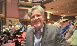 Anesthesiologist Touched by Shen Yun’s Powerful Stories