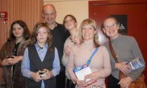 Shen Yun Leaves Lasting Impression on Family in Oxford