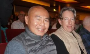 Company Chairman Urges Shen Yun to Perform Worldwide