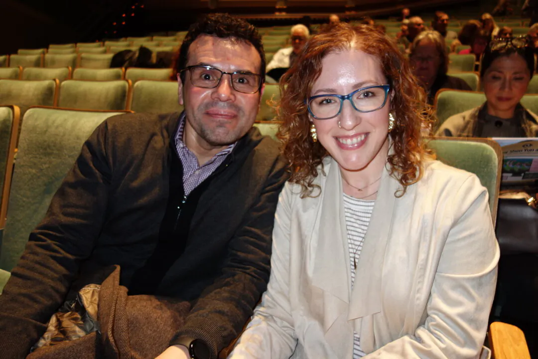 Adriane Jimenez and Katrina Rupp enjoyed Shen Yun at the Hult Center in Eugene, Oregon, on Jan. 25, 2025. (Lily Yu/The Epoch Times)