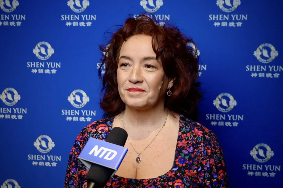 Yvonne Kiamtia-Appleby enjoyed Shen Yun Performing Arts at the New Theatre in Oxford, UK, on Jan. 25, 2025. (NTD)