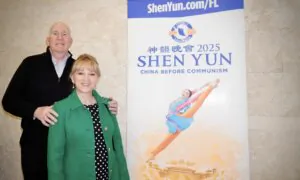 Shen Yun Brings World a Special Message, Says Columnist