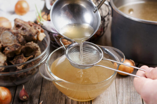 Taking Stock of Bone Broth Benefits