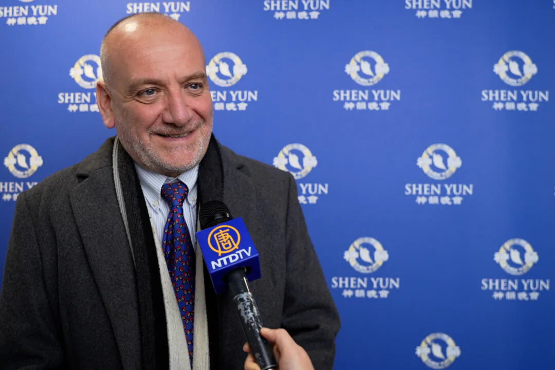 Guillaume de Champeaux enjoyed Shen Yun at the Arkéa Arena in Bordeaux, France, on Jan. 25, 2025. (NTD)