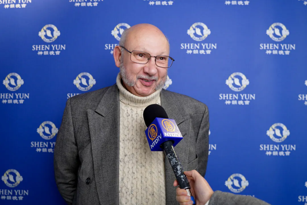 Serge Wilkins enjoyed Shen Yun at the Arkéa Arena in Bordeaux, France, on Jan. 26, 2025. (NTD)