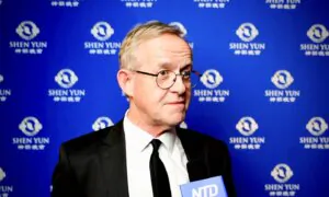 Charity Director Thanks Shen Yun for ‘Lighting up Our Days’