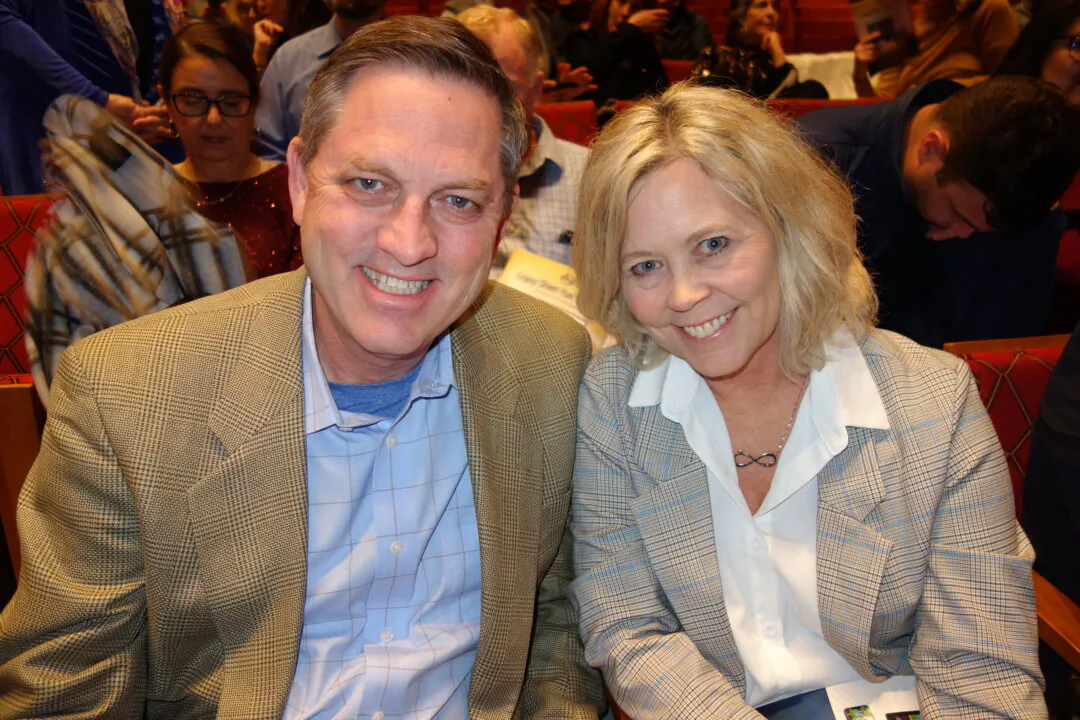 Brent and Vicki Newman enjoyed Shen Yun at the SAFE Credit Union Performing Arts Center in Sacramento on Jan. 29, 2025. (Lily Yu/The Epoch Times)