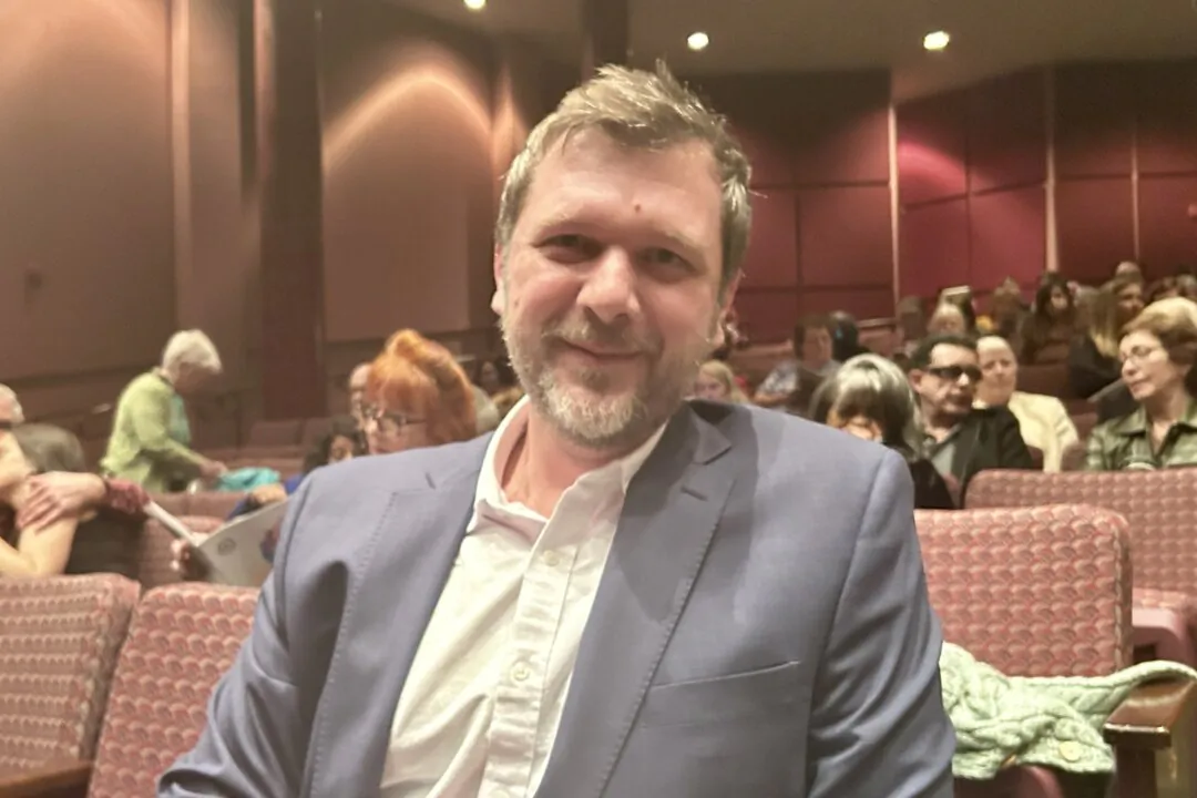Beldon Wolson enjoyed Shen Yun's evening performance at the Thrasher-Horne Center in Orange Park, Fla., on Jan. 29, 2025. (Teng Dongyu/The Epoch Times)