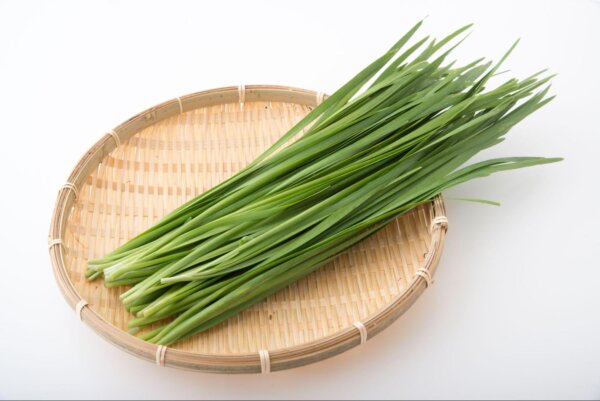 Garlic Chives: Cancer-Fighting, Heart-Healthy Superfood