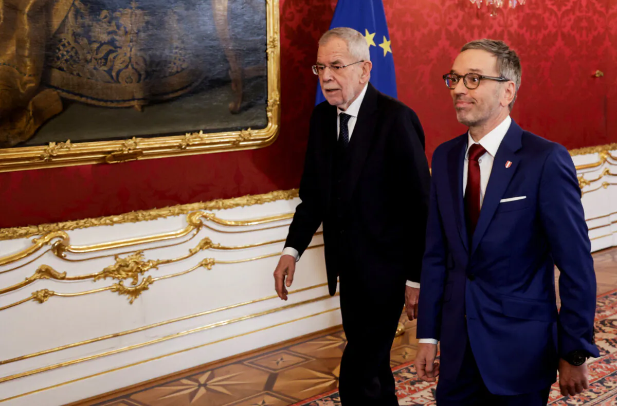 Austrian President Alexander Van der Bellen (L) meets Freedom Party leader Herbert Kickl (R) in Vienna, Austria, on Jan. 6, 2025. (Leonhard Foeger/Reuters)
