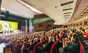 Polish Audience Applauds Shen Yun’s Revival of Culture: ‘I Hope Nothing or Anyone Can Stop Them’