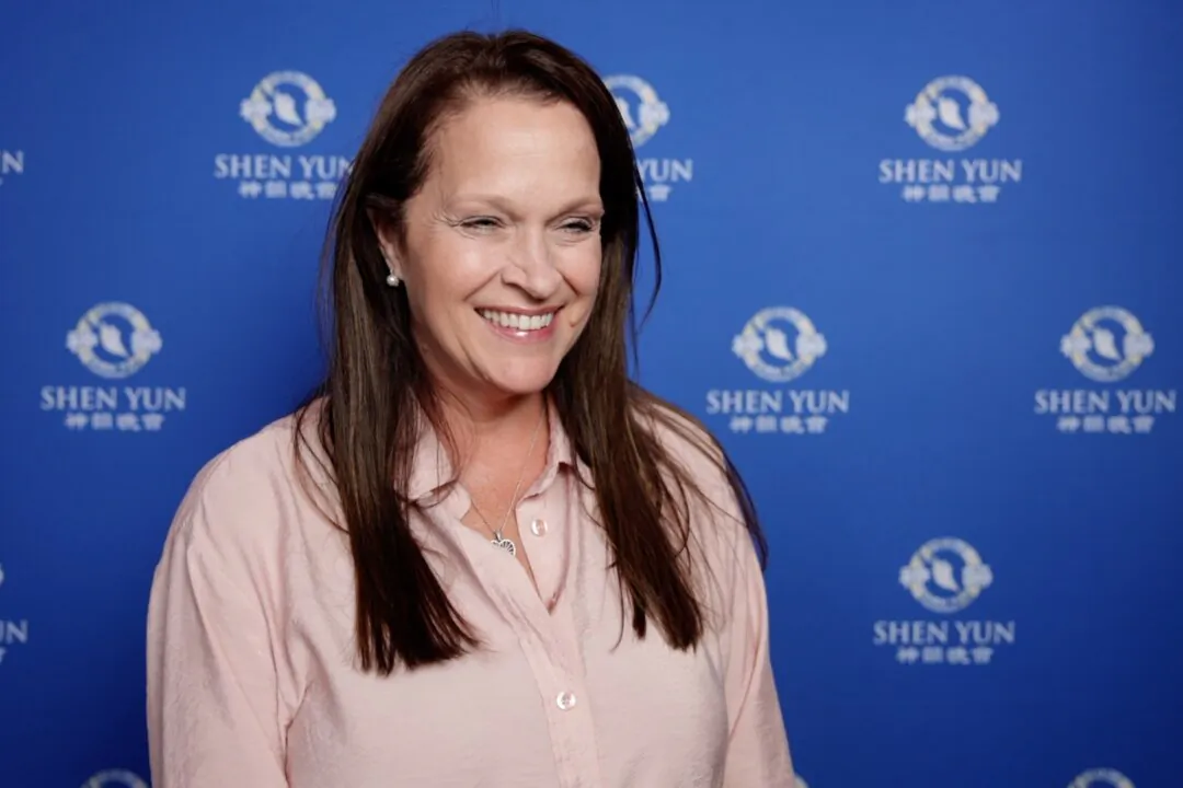 Michelle Prince-Glenn enjoyed Shen Yun's matinee at The Smith Center for the Performing Arts on Feb. 28, 2025. (NTD)