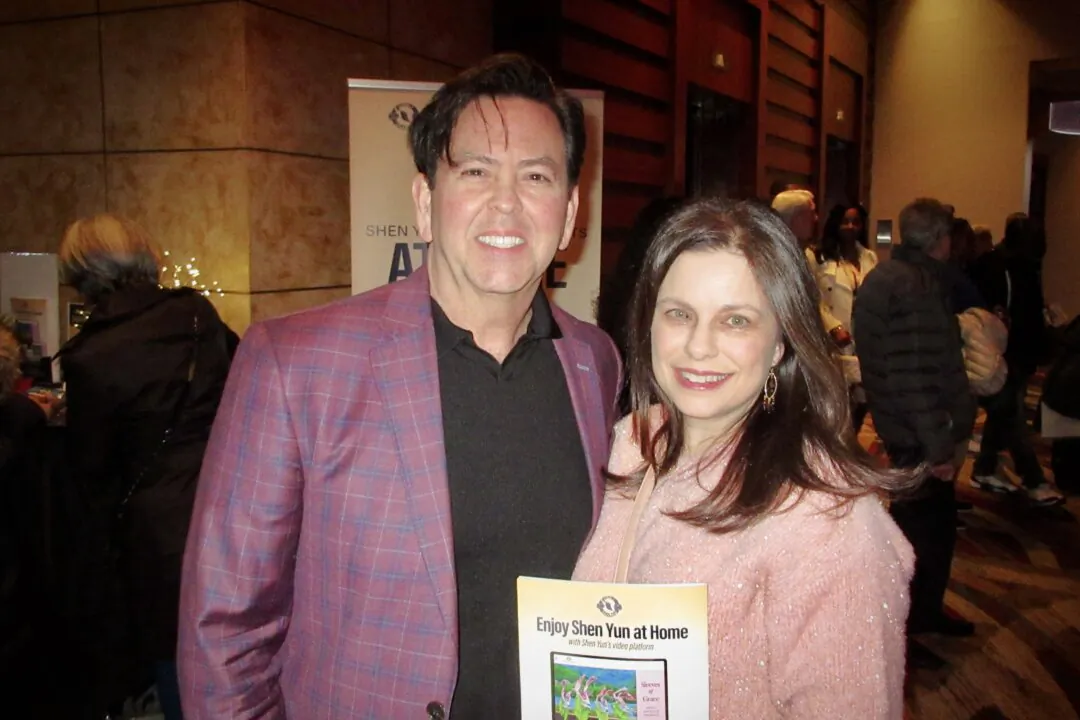 Mark and Catherine Smith enjoyed Shen Yun's evening performance at the Cobb Energy Performing Arts Centre on Feb. 1, 2025. (Roland Lee/The Epoch Times)