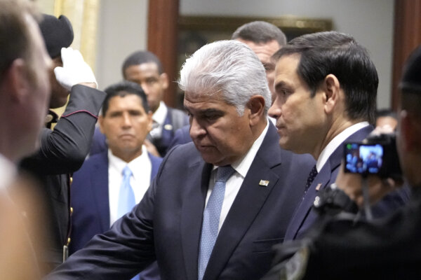 Epoch Times Photo