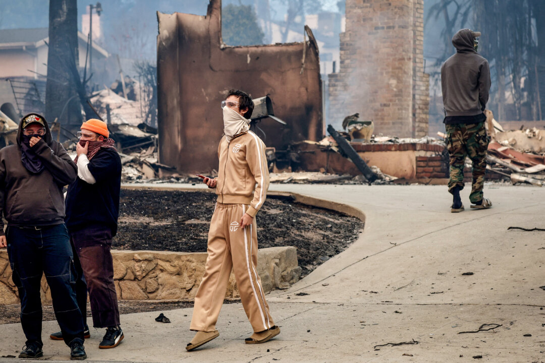 Federal Agencies to Begin Fire Debris Cleanup on Private Properties ...