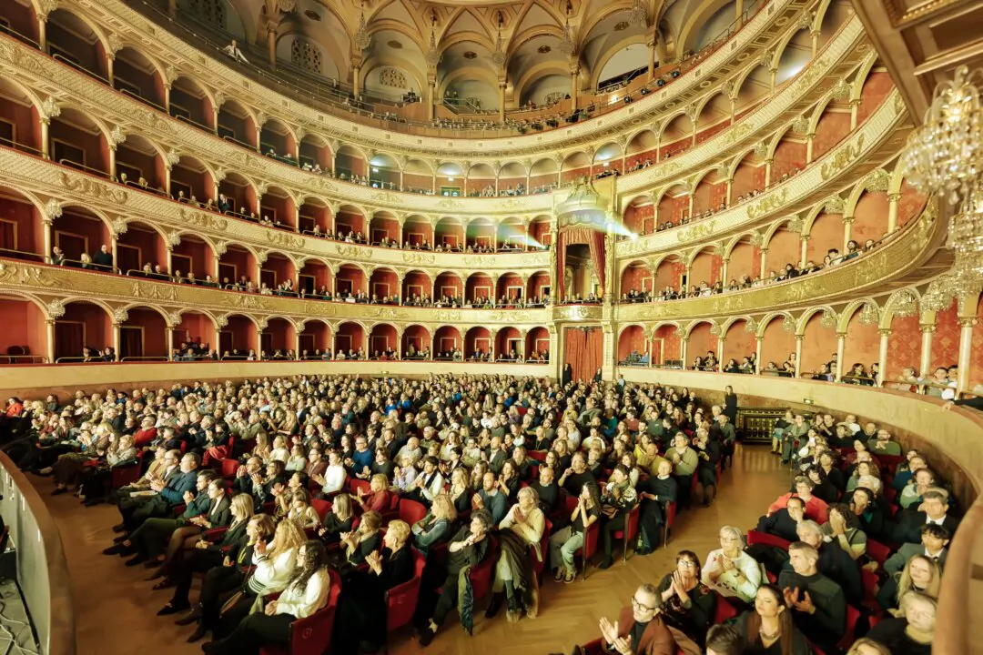 Shen Yun Performing Arts performed two shows at the Teatro dell'Opera di Roma on Feb. 2, 2025. (Costantin Scabrin/The Epoch Times)