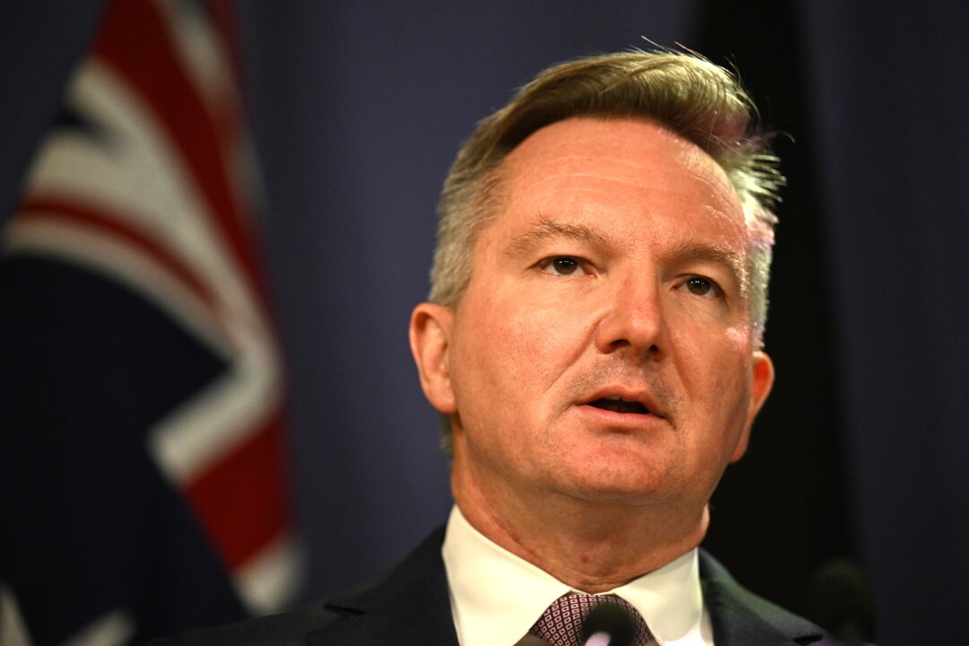 Australia Eases Fuel Stockpile Rules as Middle East Conflict Pushes Oil Prices Higher