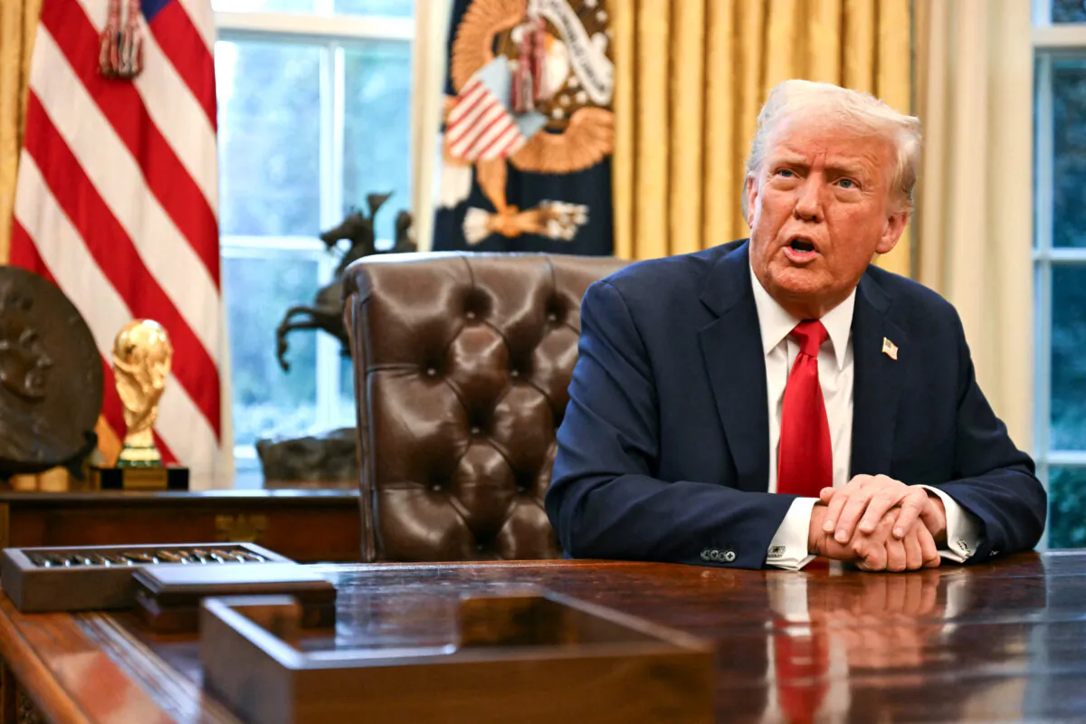 US President Donald Trump speaks to the press after signing an executive order to create a US sovereign wealth fund, in the Oval Office of the White House on February 3, 2025, in Washington, DC. (Photo by Jim WATSON / AFP)