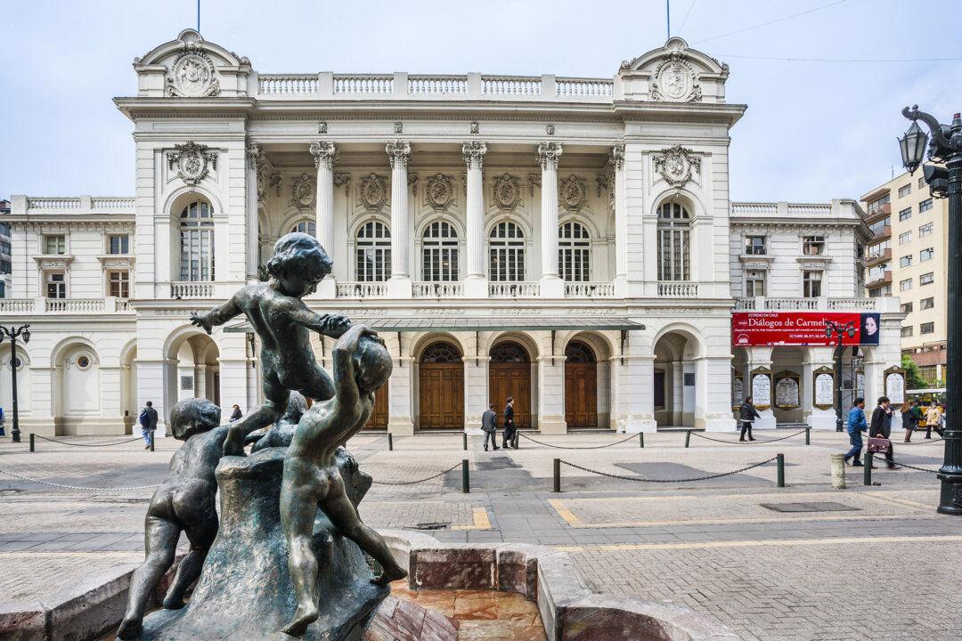 NextImg:24 Hours in Santiago, Chile