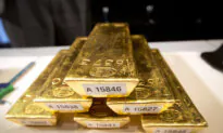 Gold Prices Keep Hitting Record Highs Amid US–China Tariff War