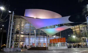 Mesa Audience Resonates With Shen Yun’s Brave and Beautiful Message