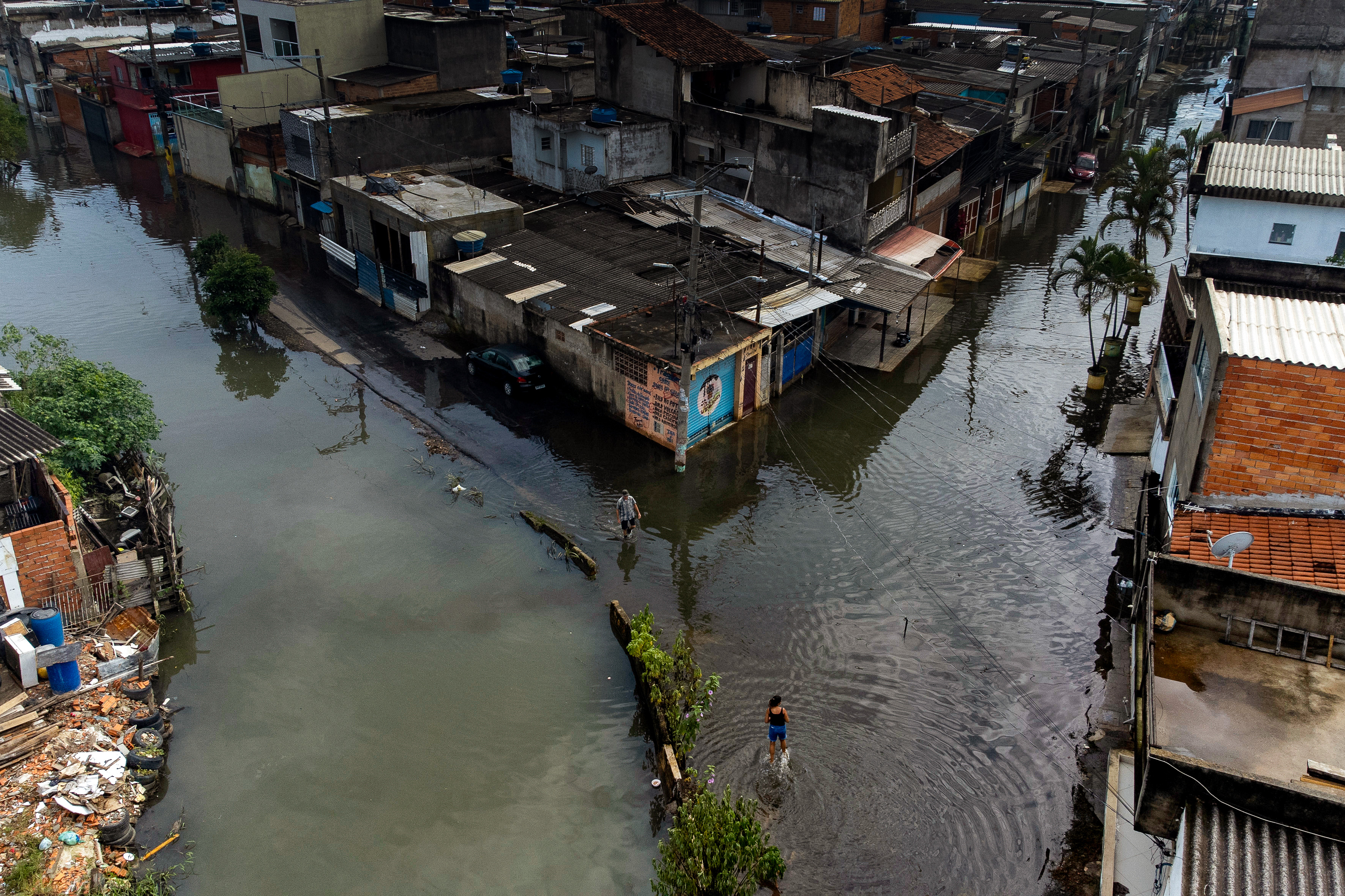 Day in Photos: Floods in Brazil, Attorney General Sworn In, Mexican Troops Patrolling the Border