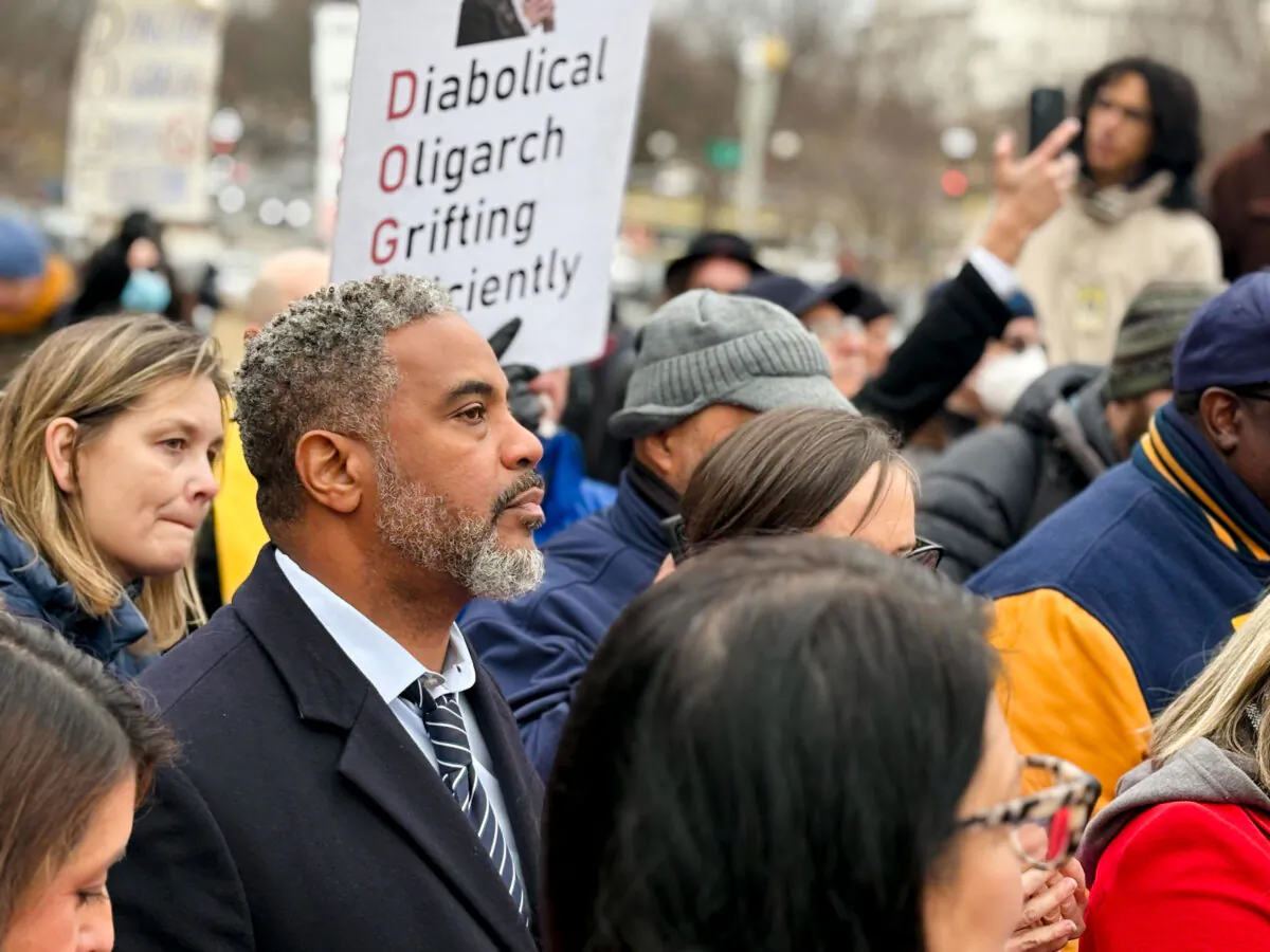 Rep. Steven Horsford (D-Nev.) protests outside the Department of Labor in Washington on Feb. 5, 2025. Labor groups and Democrats there oppose access to department data by the Department of Government Efficiency (DOGE), Elon Musk's time-limited commission. (Nathan Worcester/The Epoch Times)