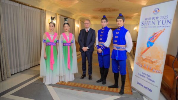 Shen Yun's Artistry Captivates Italian Parliament Members