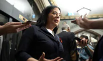 Federal Tourism Minister Seeks Montreal Mayorship, Won’t Run in Next Federal Election