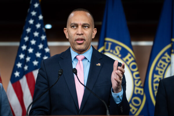 House Democratic Leader Holds Hearing on Health Care