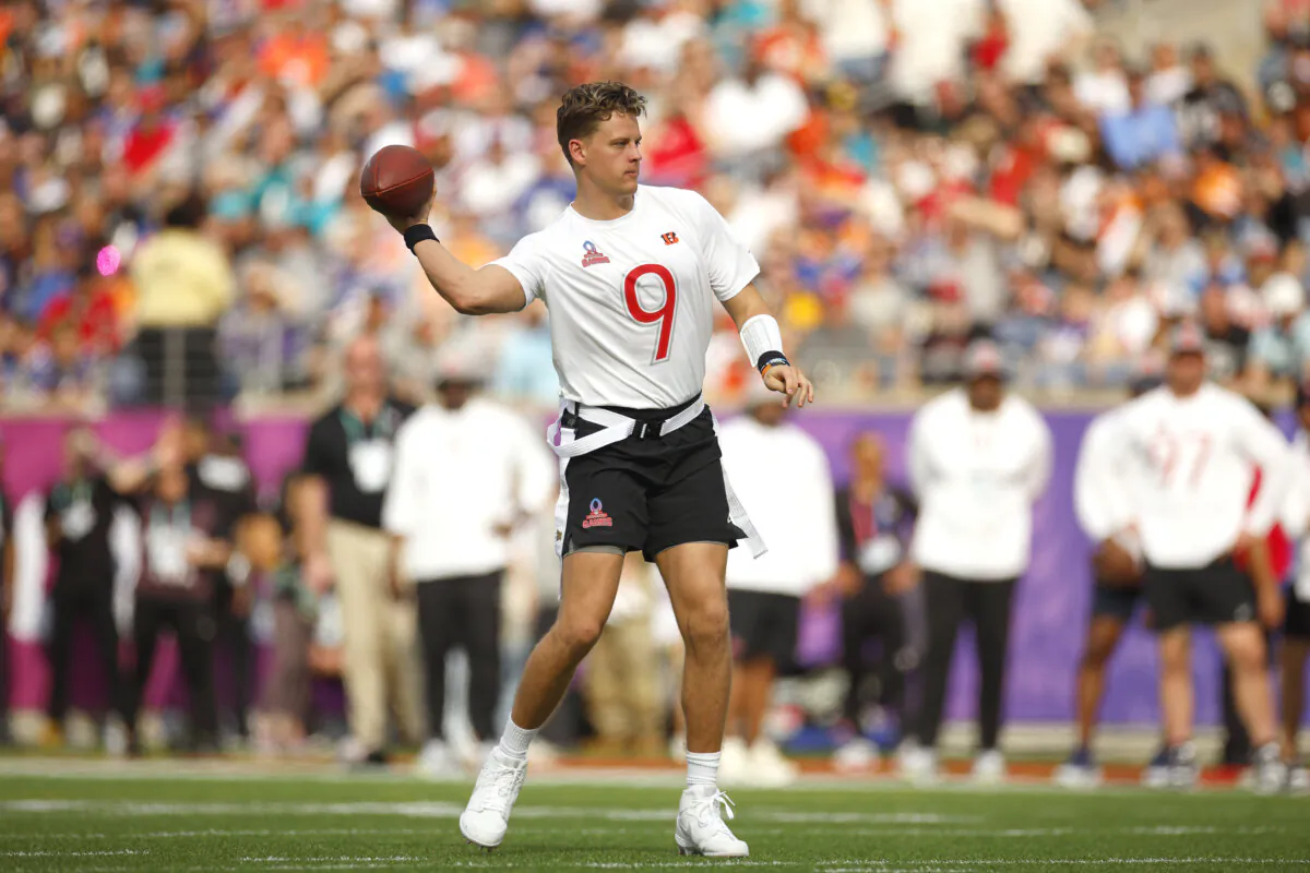 Joe Burrow of the Cincinnati Bengals throws a pass during the first quarter against the NFC in the NFL Pro Bowl Games at Camping World Stadium on Feb. 2 in Orlando, Fla. (Mike Ehrmann/Getty Images)