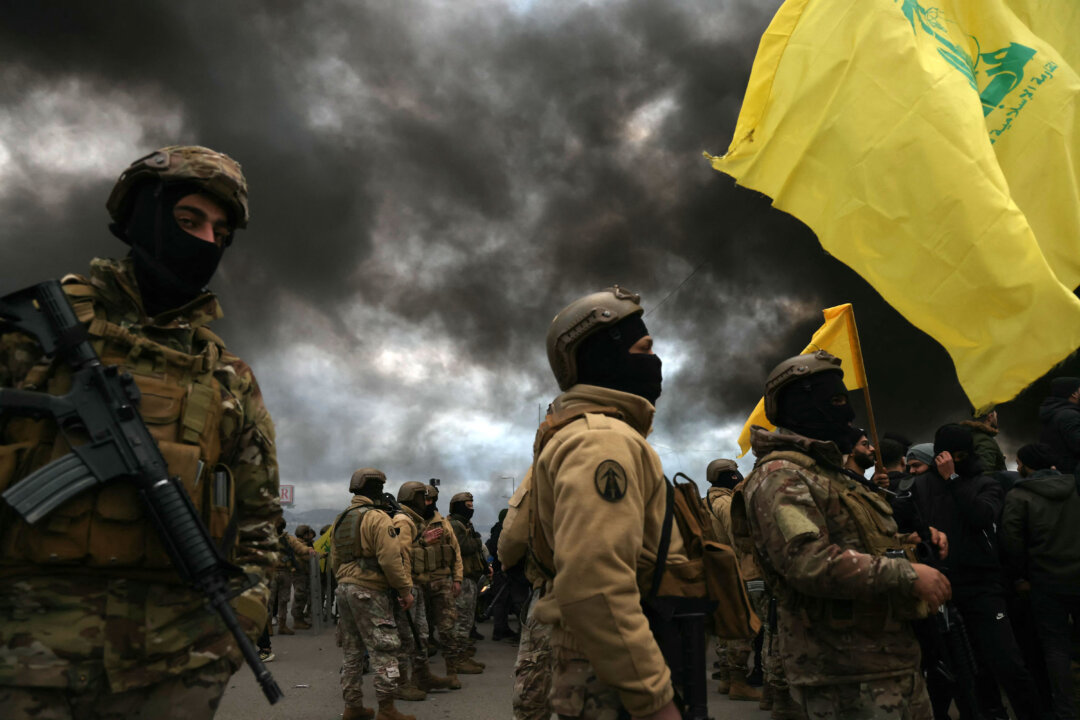 Lebanese Army to Prepare Plan to Disarm Hezbollah